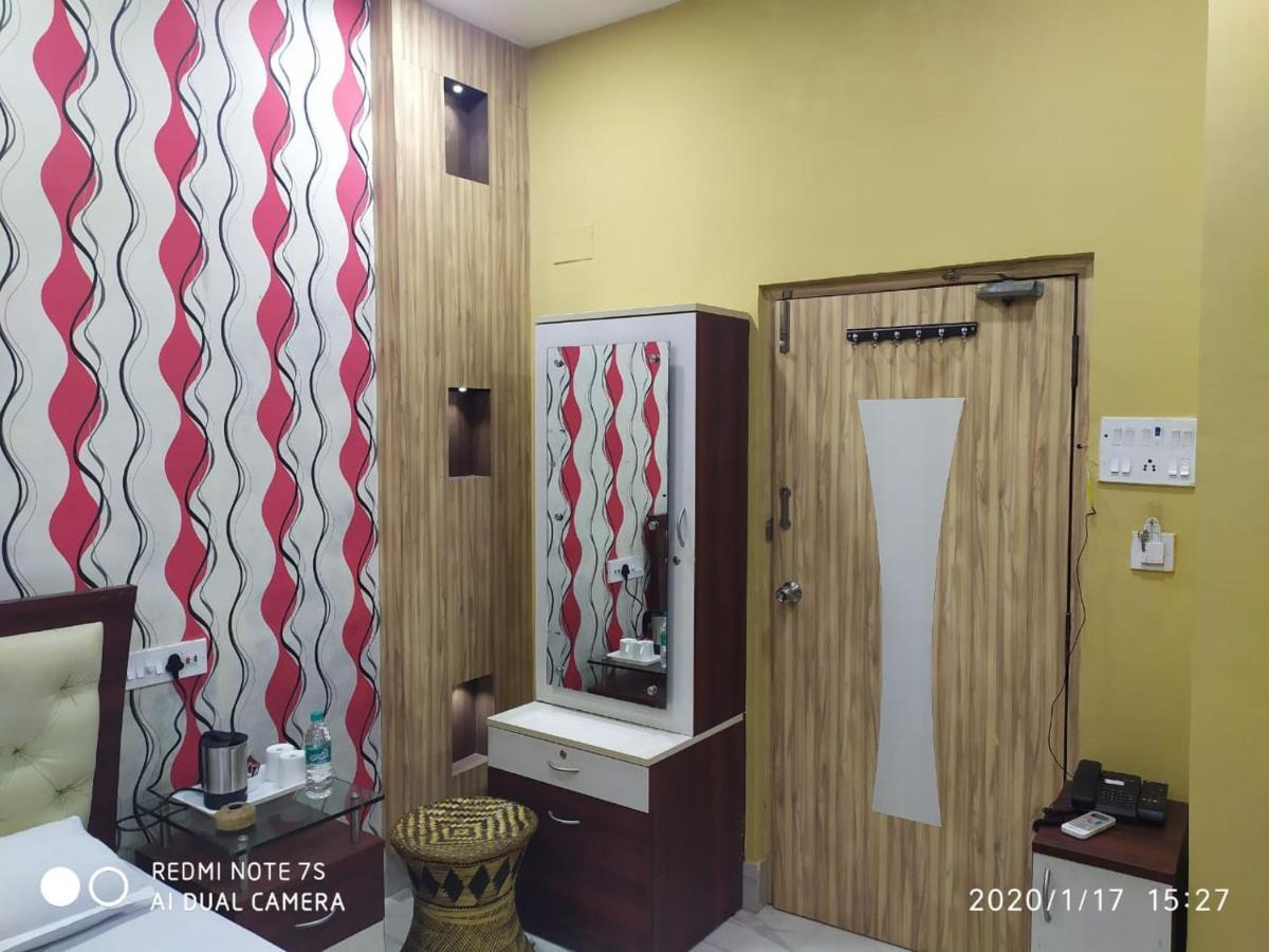 Swapnonir Hotel Shanti Niketan Exterior photo